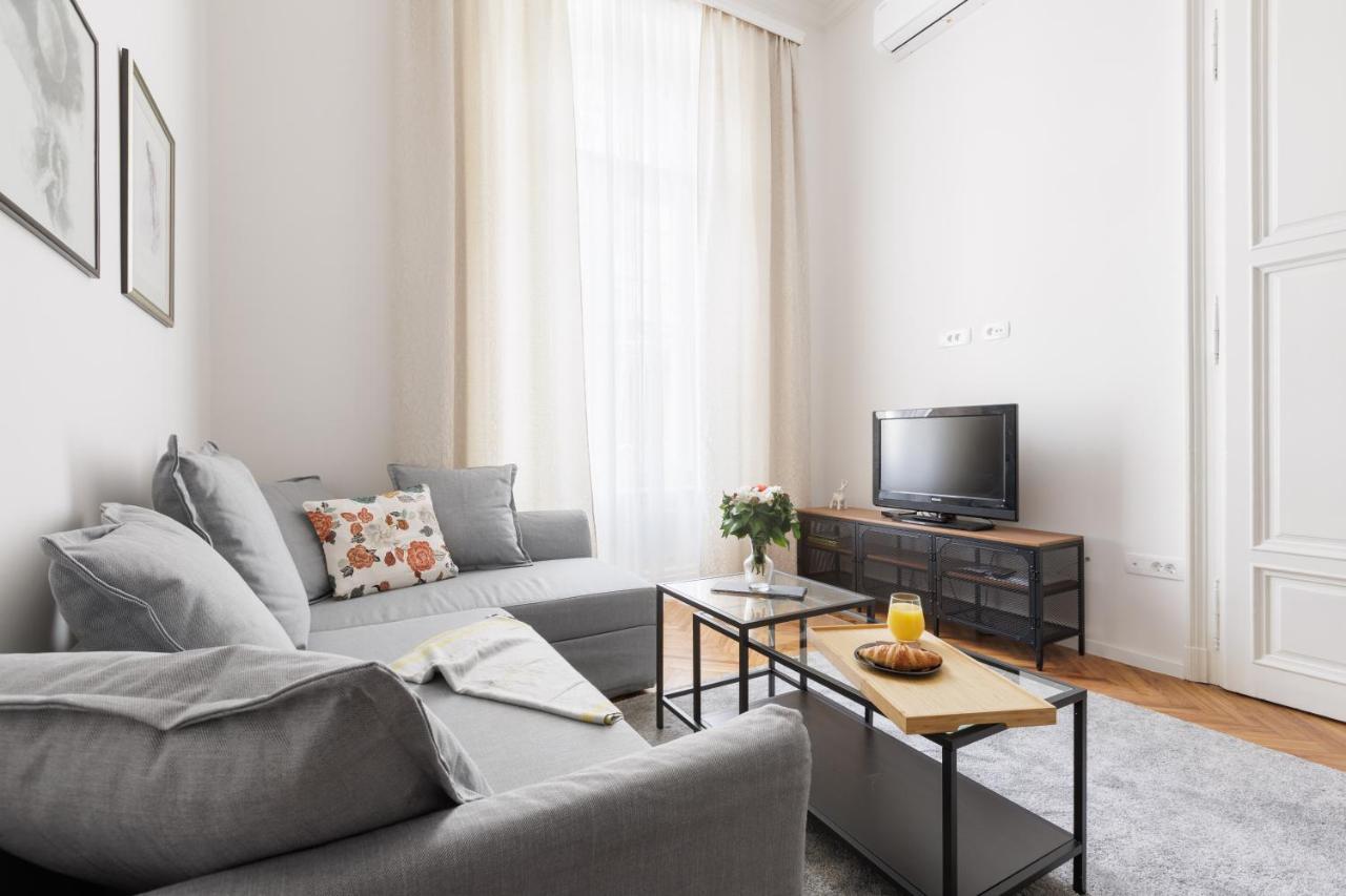 Cozy Getaway In Heart Of City - J Zagreb Luaran gambar